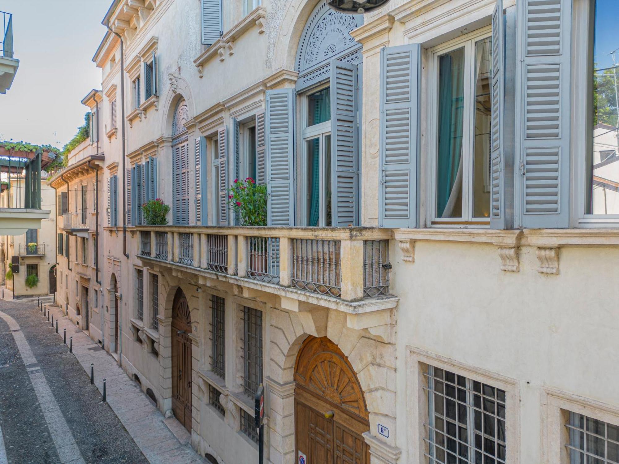 Corte Realdi - Palazzo Camozzini Verona Exterior foto